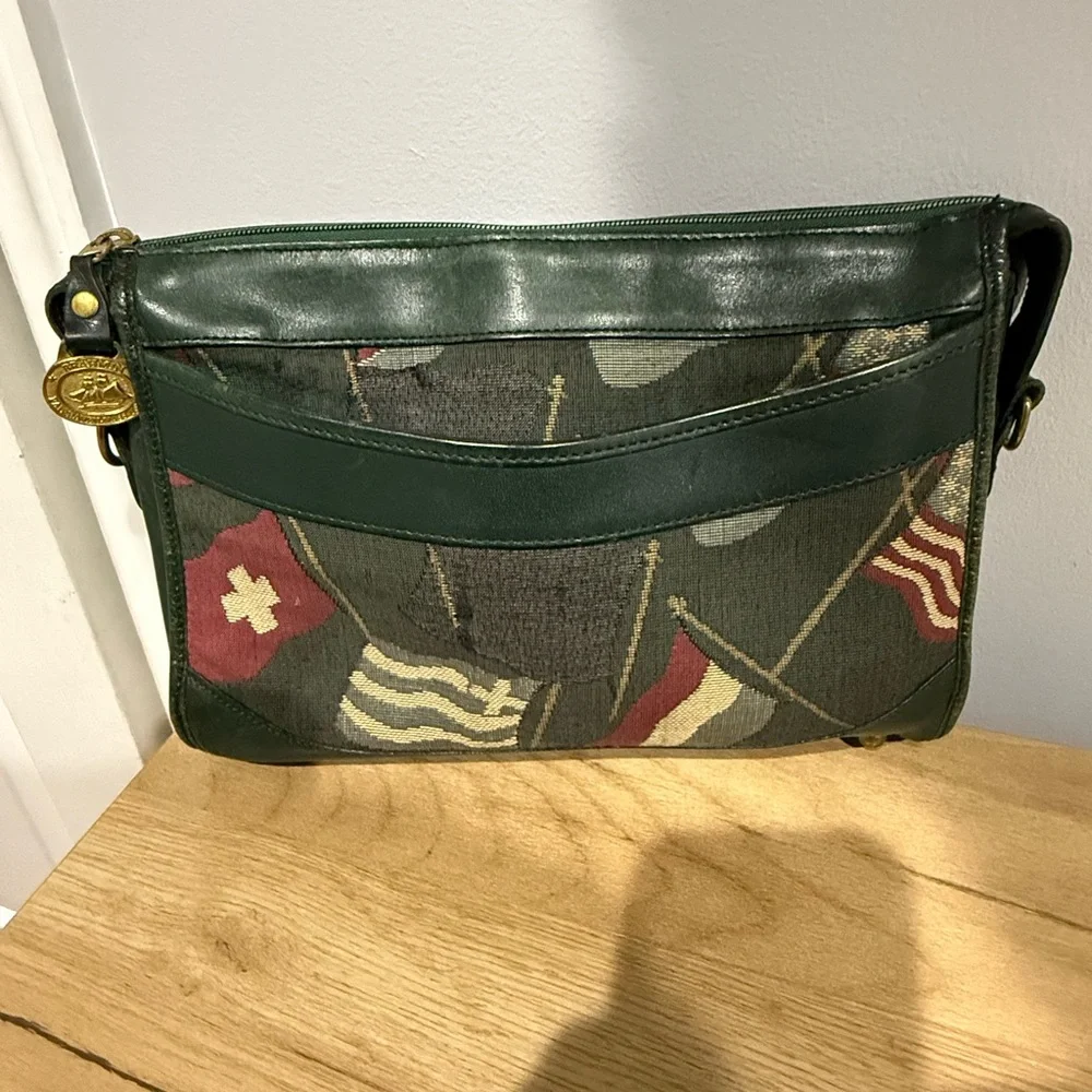 Vintage Brahmin Tapestry Bag Purse Clutch No Crossbody Strap Green Flags S‎